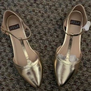 NYLA GOLD FLATS - SIZE 7